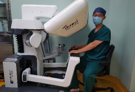 Showcasing its expertise across the continents of Asia and Africa, the first international live surgery broadcast featuring the Toumai® Surgical Robot opens a new chapter in its global expansion